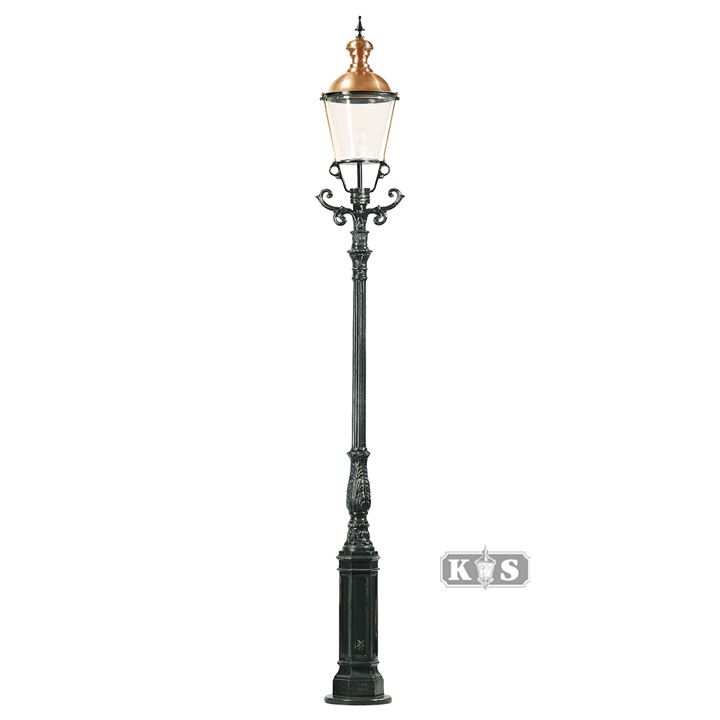 Dusseldorf standerlampe, m/K2, 325 cm Standard (Mørkegrøn) - Standard (Plexiglas) - Uden kroner