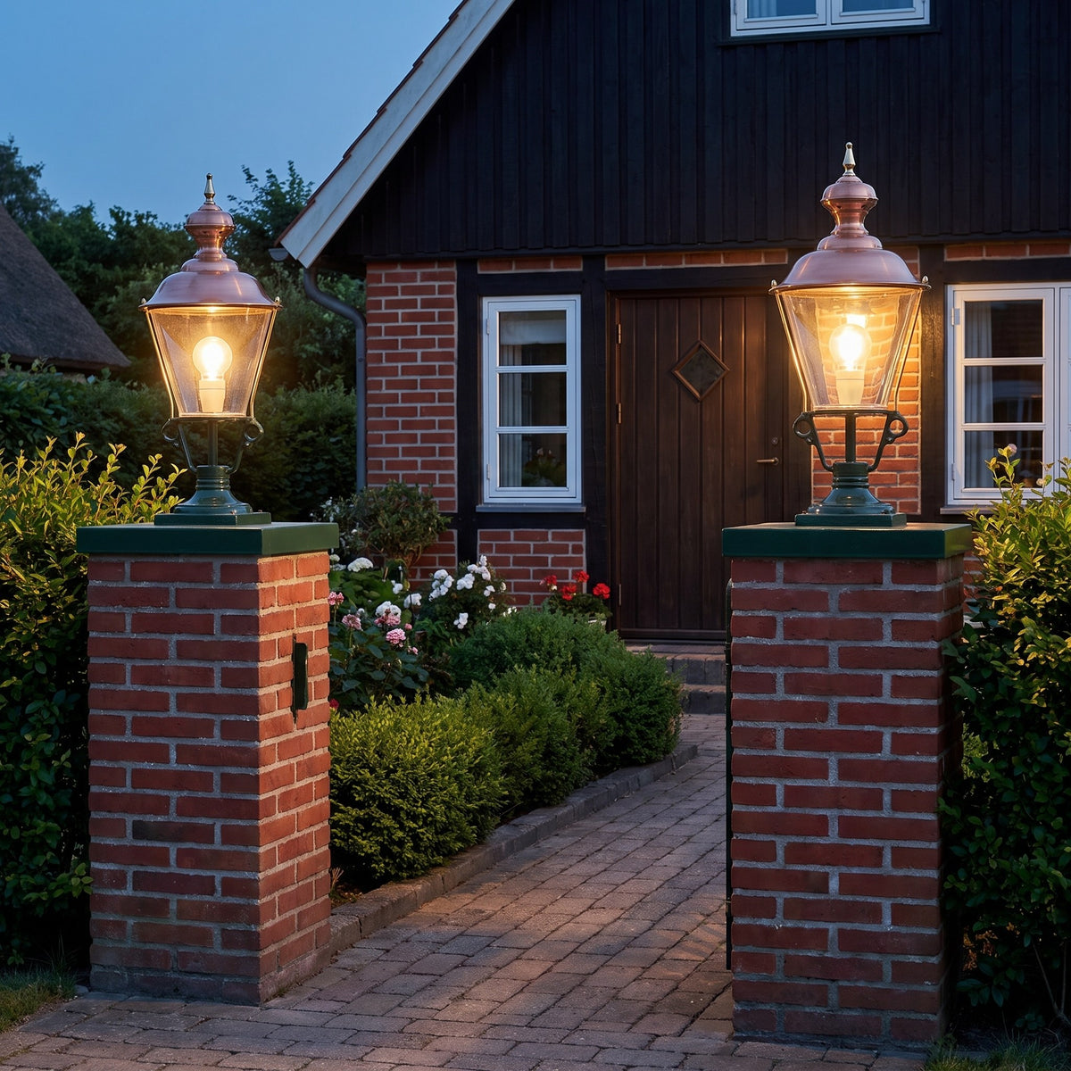 K 4, løs lampe m/ kobbertop, rund 61 cm i brug udendørs