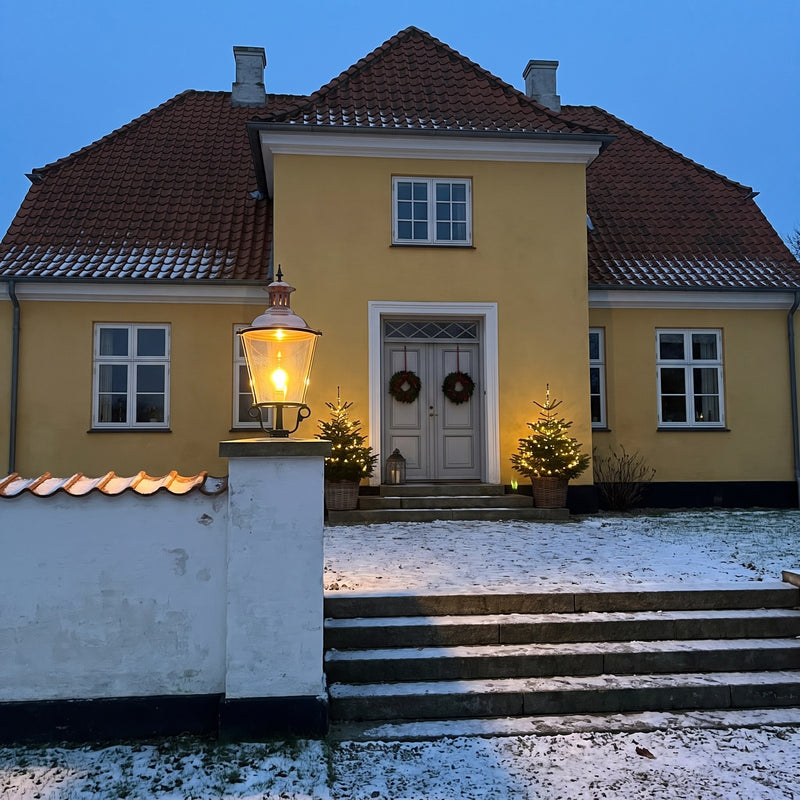 Limburg 3, m/kobbertop, rund 63 cm i brug udendørs i aftenlys