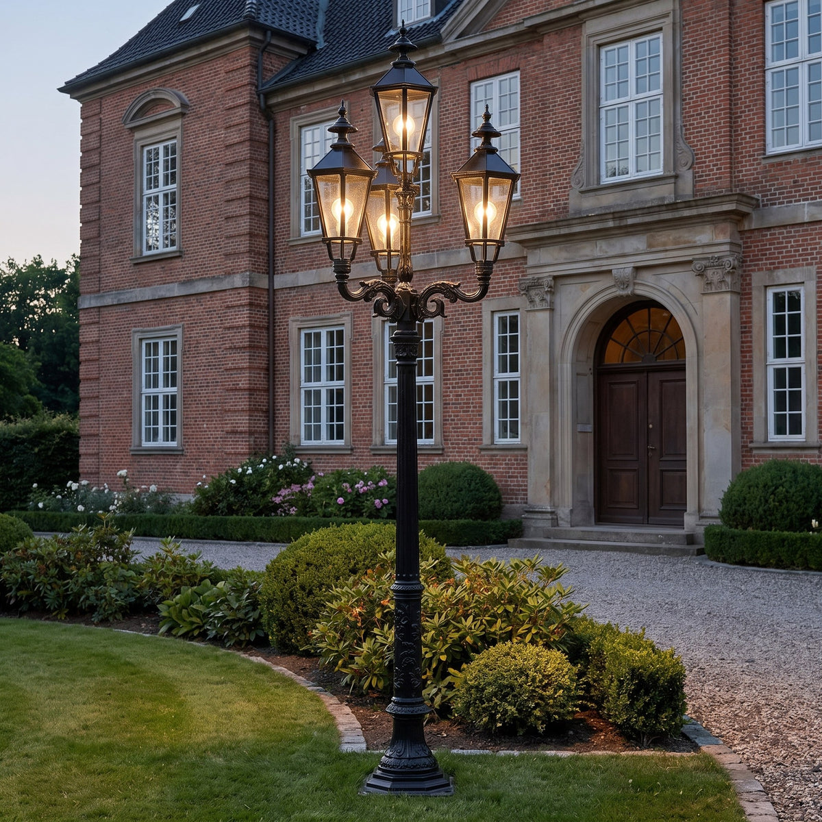 Milano standerlampe m/4xK7b, 290 cm i brug udendørs