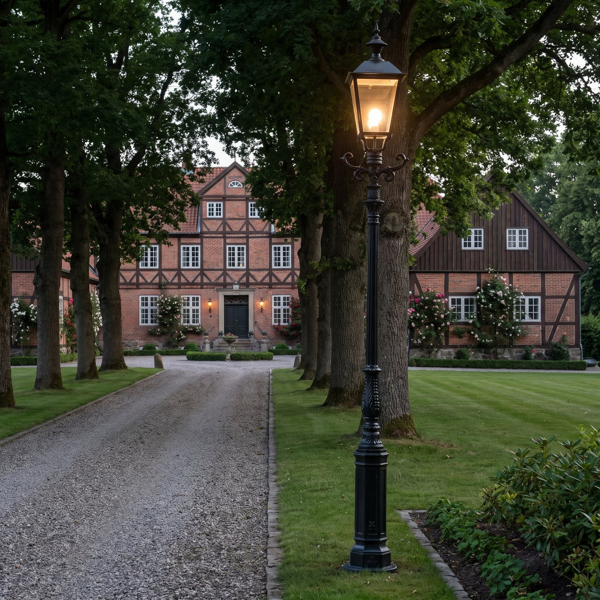 Wenen standerlampe m/K5, 325 cm i brug udendørs